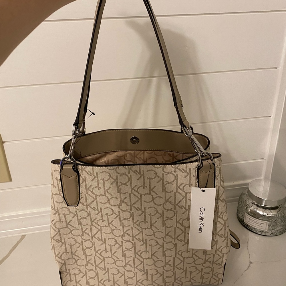 Calvin Klein Cream Tote Bag with Geometric Pattern and Brown Trim